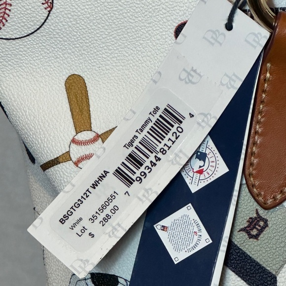 Dooney & Bourke Detroit Tigers large purse - Picture 3 of 11